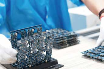 Shenzhen Huachen FIM Co., Ltd. производственная линия завода 1